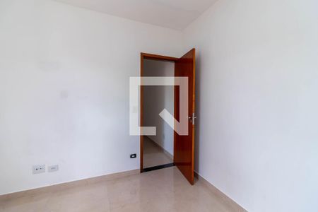 Quarto 1 de apartamento para alugar com 2 quartos, 40m² em Vila Prado, São Paulo