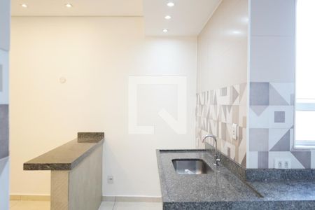 Cozinha de kitnet/studio para alugar com 1 quarto, 27m² em Brás, São Paulo