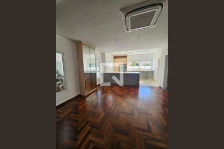 Casa de Condomínio à venda com 3 quartos, 350m² em Morumbi, São Paulo