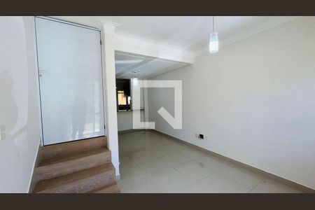 Casa à venda com 2 quartos, 78m² em Medeiros, Jundiaí