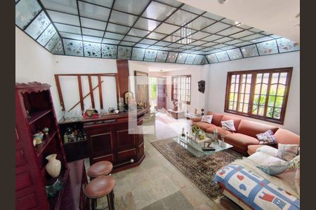 Casa à venda com 4 quartos, 250m² em São Francisco, Niterói