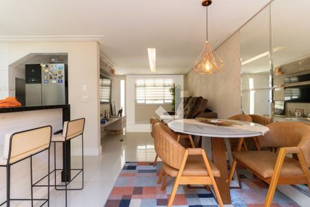 Sala de casa de condomínio à venda com 3 quartos, 127m² em Vila Gumercindo, São Paulo