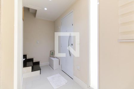 Entrada  de casa de condomínio à venda com 3 quartos, 127m² em Vila Gumercindo, São Paulo