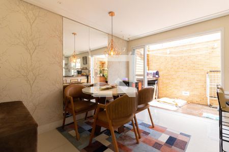 Sala de casa de condomínio à venda com 3 quartos, 127m² em Vila Gumercindo, São Paulo