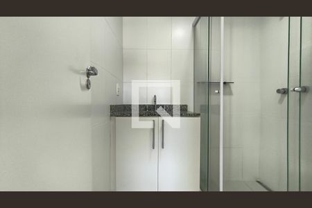 Banheiro de kitnet/studio para alugar com 1 quarto, 34m² em Ipiranga, São Paulo