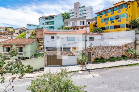 Quarto 1 de apartamento para alugar com 2 quartos, 72m² em Alto Caiçaras, Belo Horizonte