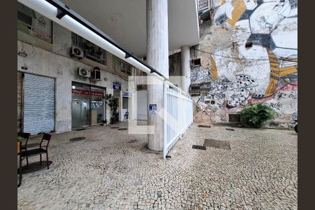 Fachada  de apartamento para alugar com 1 quarto, 40m² em Lapa, Rio de Janeiro