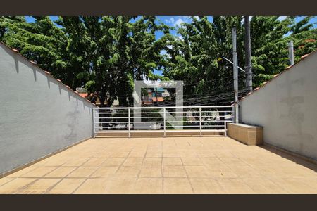 Area externa de casa à venda com 4 quartos, 240m² em Vila Claudio, Santo André
