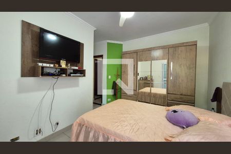 Suíte de casa à venda com 4 quartos, 240m² em Vila Claudio, Santo André