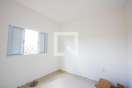 Quarto 2 de casa para alugar com 2 quartos, 68m² em Jardim Aracy, Mauá
