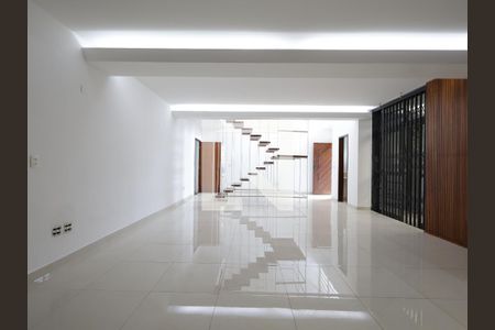 Sala de casa para alugar com 4 quartos, 300m² em Morumbi, São Paulo