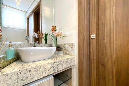 Lavabo da Sala de apartamento à venda com 4 quartos, 126m² em Cidade Nova, Belo Horizonte
