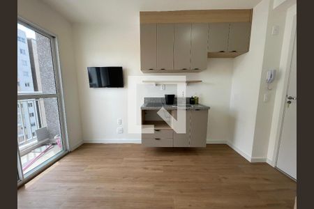 Sala/Cozinha de apartamento à venda com 1 quarto, 24m² em Vila Butantã, São Paulo