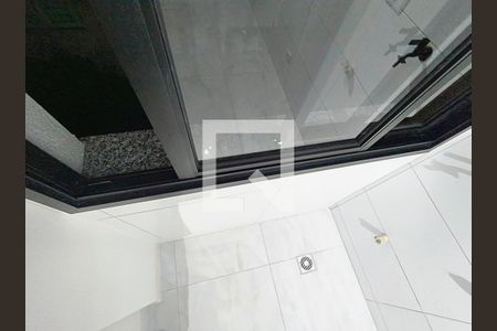 Banheiro de apartamento para alugar com 3 quartos, 74m² em Weissópolis, Pinhais