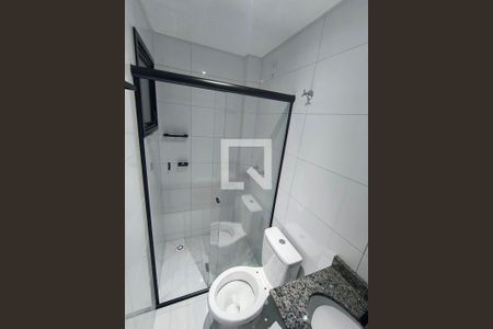 Banheiro de apartamento para alugar com 3 quartos, 74m² em Weissópolis, Pinhais