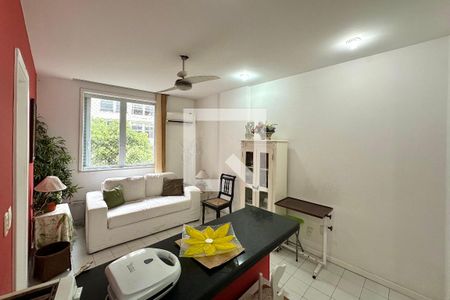 Apartamento à venda com 1 quarto, 32m² em Leme, Rio de Janeiro