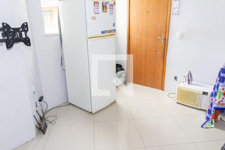 Sala de apartamento para alugar com 2 quartos, 46m² em Cosmos, Rio de Janeiro