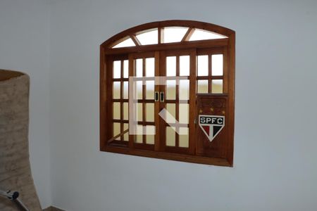 Casa para alugar com 3 quartos, 180m² em Jardim Sao Miguel, Cotia