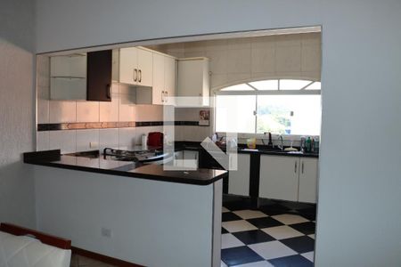 Casa para alugar com 3 quartos, 180m² em Jardim Sao Miguel, Cotia