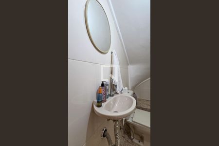 Banheiro de casa para alugar com 3 quartos, 90m² em Pedreira, São Paulo