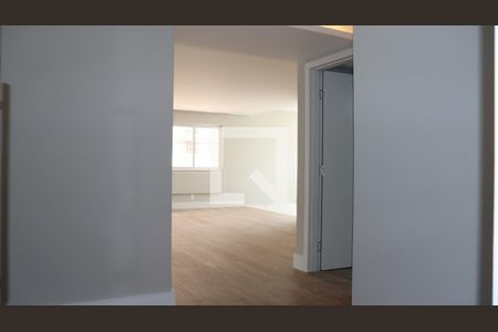 Hall de Entrada de apartamento à venda com 3 quartos, 200m² em Bela Vista, São Paulo