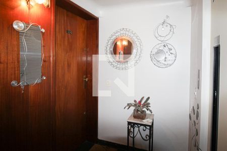 Hall de apartamento para alugar com 3 quartos, 94m² em Indianópolis, São Paulo