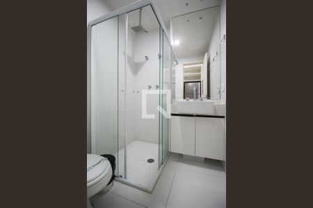 Banheiro de apartamento para alugar com 1 quarto, 25m² em Moema, São Paulo