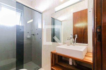 Banheiro  de casa para alugar com 3 quartos, 166m² em Jardim das Vertentes, São Paulo