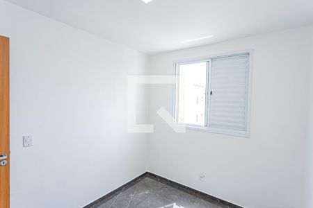 Quarto 1 de apartamento para alugar com 2 quartos, 42m² em Jardim Iris, São Paulo