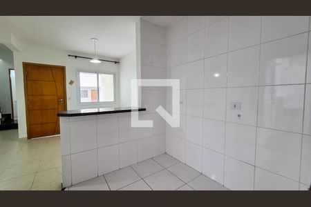 Cozinha de casa para alugar com 2 quartos, 70m² em Jardim Ubirajara, São Paulo