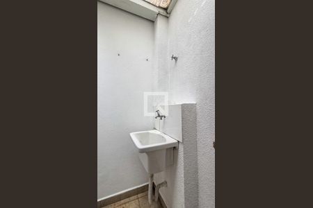 Área de Serviço de casa para alugar com 2 quartos, 70m² em Jardim Ubirajara, São Paulo