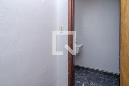 lavabo_4 de casa à venda com 4 quartos, 250m² em Cursino, São Paulo