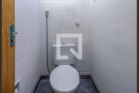 lavabo_3 de casa à venda com 4 quartos, 250m² em Cursino, São Paulo