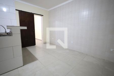 Sala de casa para alugar com 2 quartos, 65m² em Jardim Santo André, Santo André