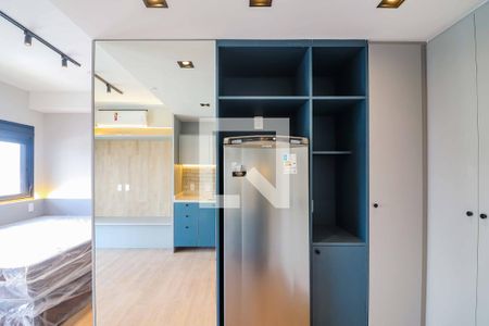 Cozinha de apartamento para alugar com 1 quarto, 30m² em Butantã, São Paulo