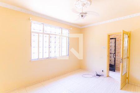 Sala de casa para alugar com 2 quartos, 100m² em Inhaúma, Rio de Janeiro