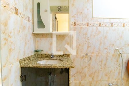 Banheiro de casa para alugar com 2 quartos, 100m² em Inhaúma, Rio de Janeiro