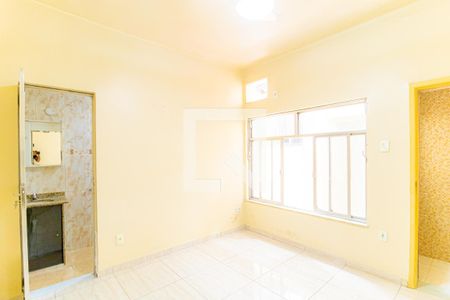 Quarto  de casa para alugar com 2 quartos, 100m² em Inhaúma, Rio de Janeiro