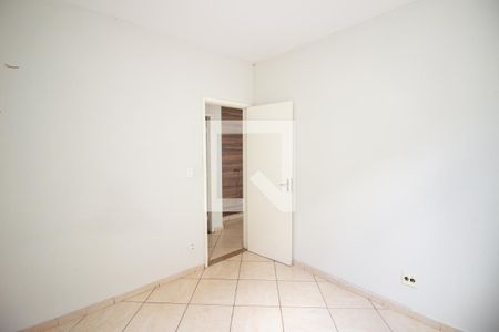 Quarto 2 de apartamento para alugar com 2 quartos, 47m² em Centro, Contagem