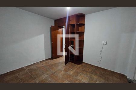 Sala 2 de casa para alugar com 3 quartos, 200m² em Setor Faicalville, Goiânia