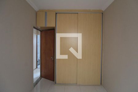 Quarto 1 de apartamento para alugar com 2 quartos, 45m² em Itapoã, Belo Horizonte