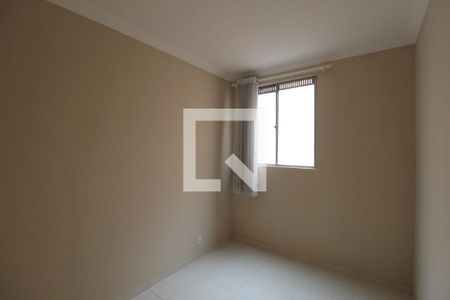 Sala de apartamento para alugar com 2 quartos, 45m² em Itapoã, Belo Horizonte