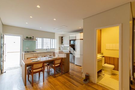 Sala e Cozinha  de casa à venda com 3 quartos, 165m² em Vila Ré, São Paulo