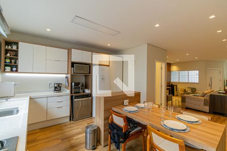 Sala e Cozinha  de casa à venda com 3 quartos, 165m² em Vila Ré, São Paulo