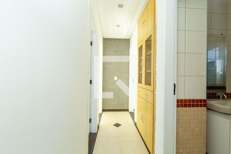 CORREDOR de apartamento para alugar com 3 quartos, 160m² em Barreiro, Belo Horizonte