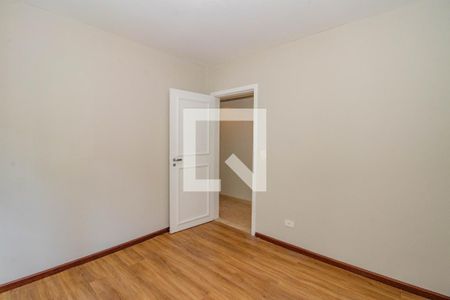Quarto 1 de apartamento para alugar com 2 quartos, 100m² em Santa Cecília, Porto Alegre