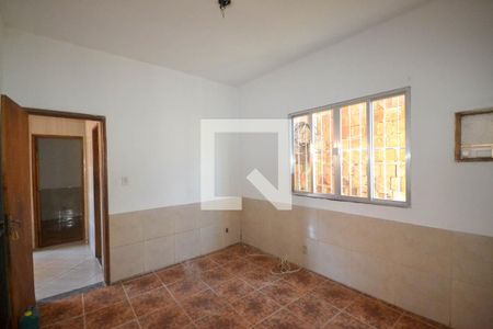 Quarto 1 de casa para alugar com 2 quartos, 180m² em Cerâmica, Nova Iguaçu