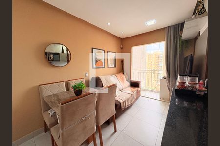 Sala de apartamento à venda com 2 quartos, 49m² em Vila Nambi, Jundiaí