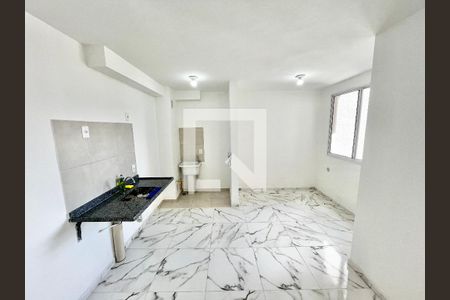 Sala/Cozinha de apartamento para alugar com 2 quartos, 35m² em Vila Hebe, São Paulo