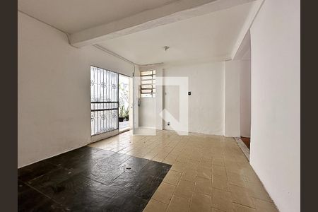Sala  de casa para alugar com 2 quartos, 70m² em Santo Antônio, Belo Horizonte